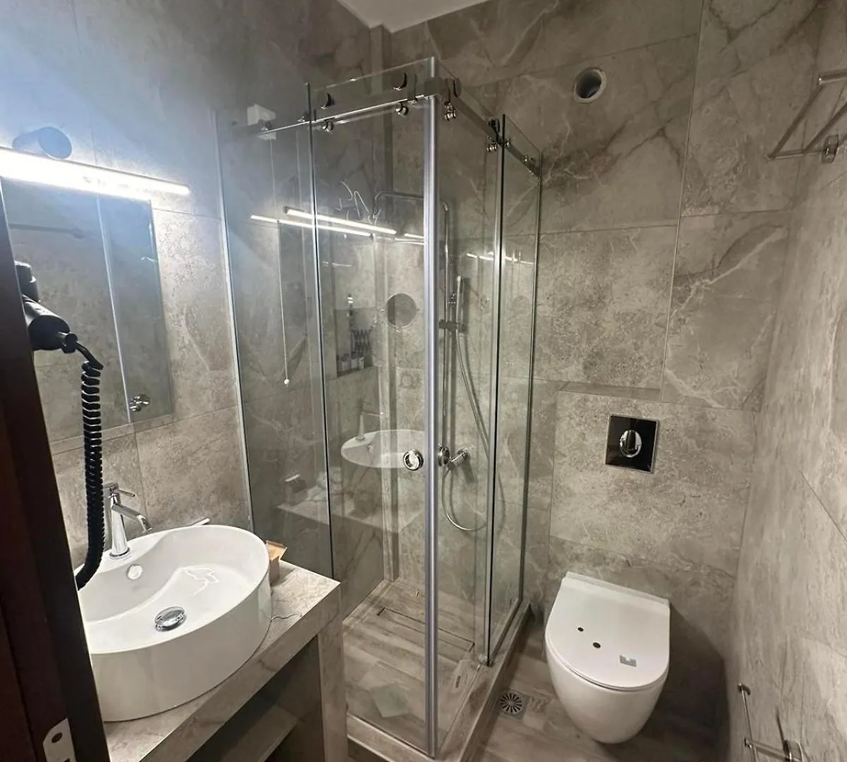 Meliton Inn Hotel & Suites By The Beach Neos Marmaras