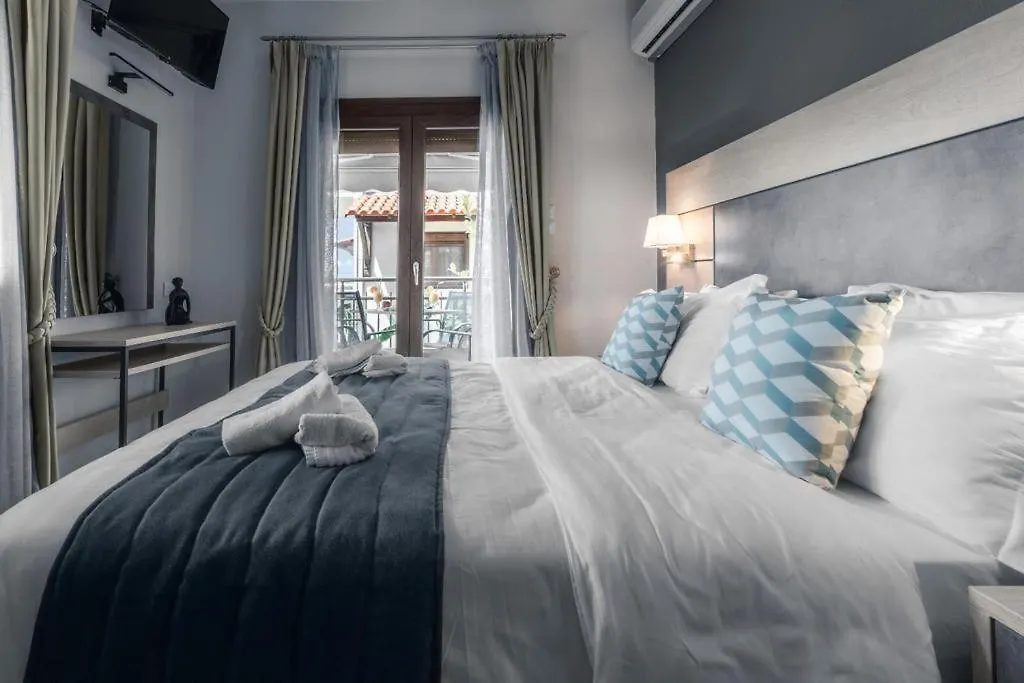 Meliton Inn Hotel & Suites By The Beach Neos Marmaras