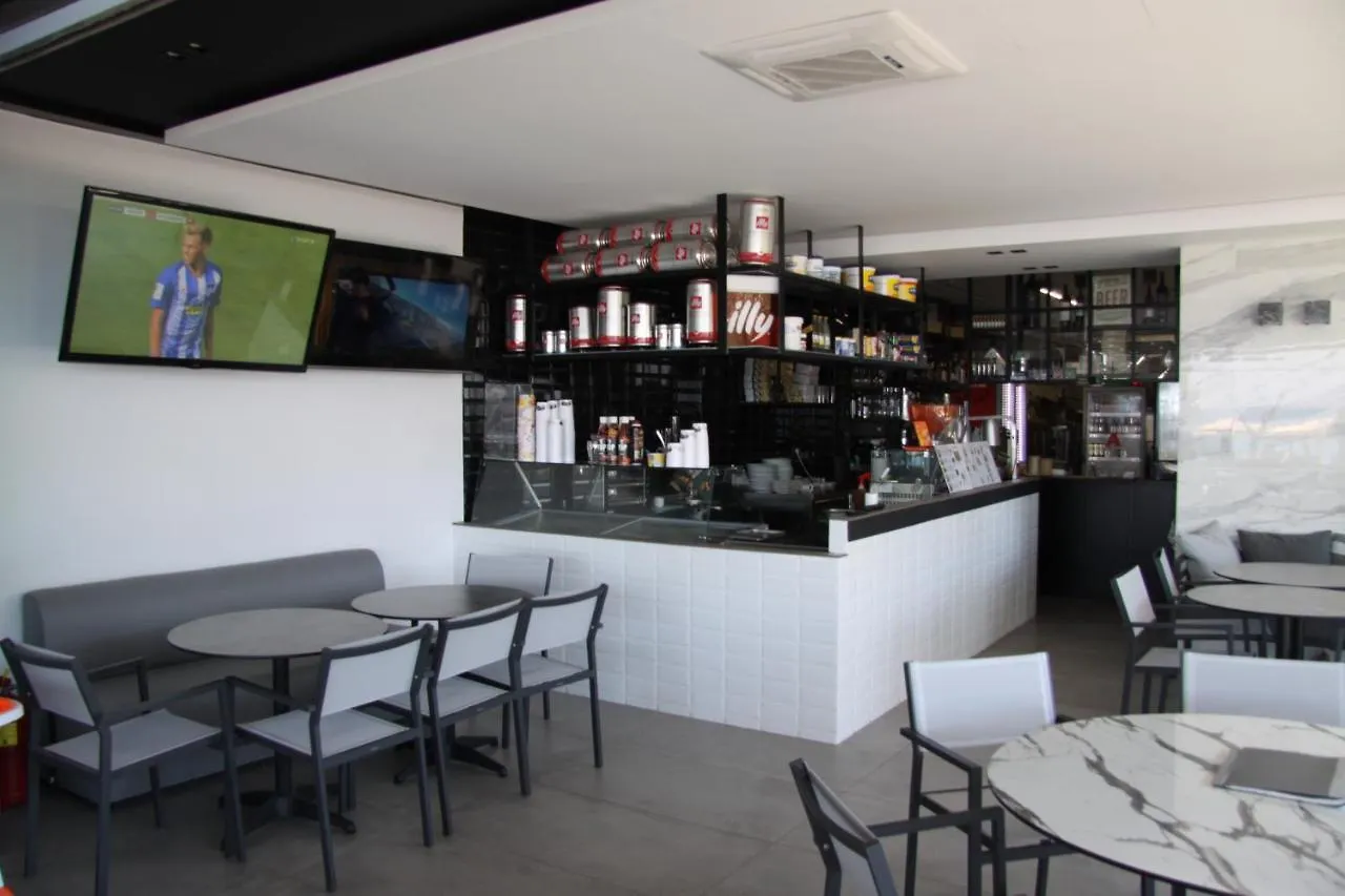Meliton Inn Hotel & Suites By The Beach Neos Marmaras
