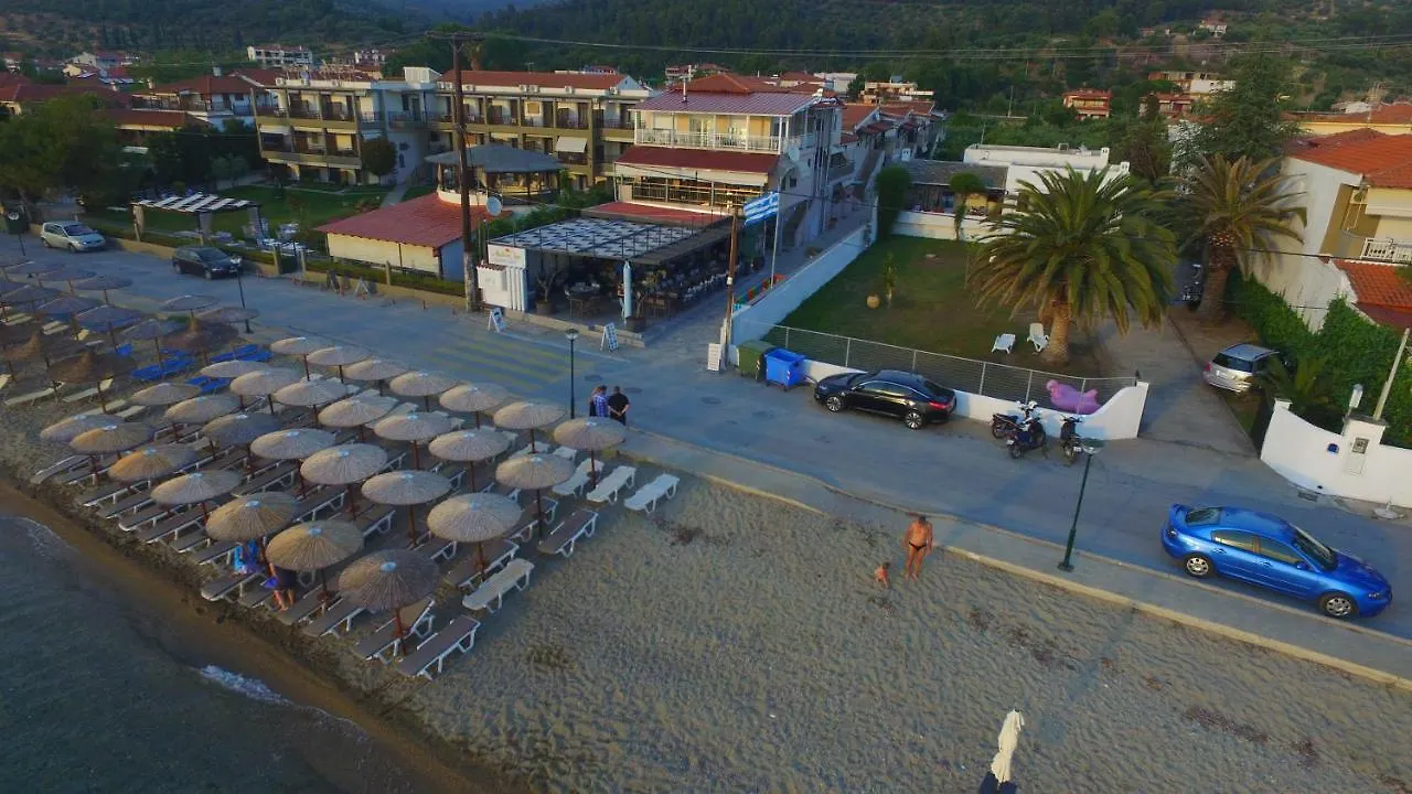 Meliton Inn Hotel & Suites By The Beach Neos Marmaras