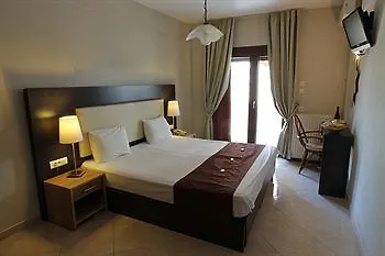 Meliton Inn Hotel & Suites By The Beach Neos Marmaras